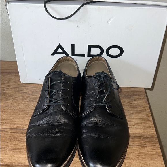 Aldo Men's Classic Black Leather Oxfords - Picture 5 of 9